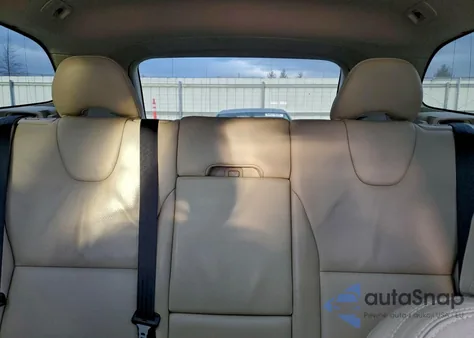 2010 Volvo Xc60 3.2 from USA, damaged, VIN YV4982DL4A2084682